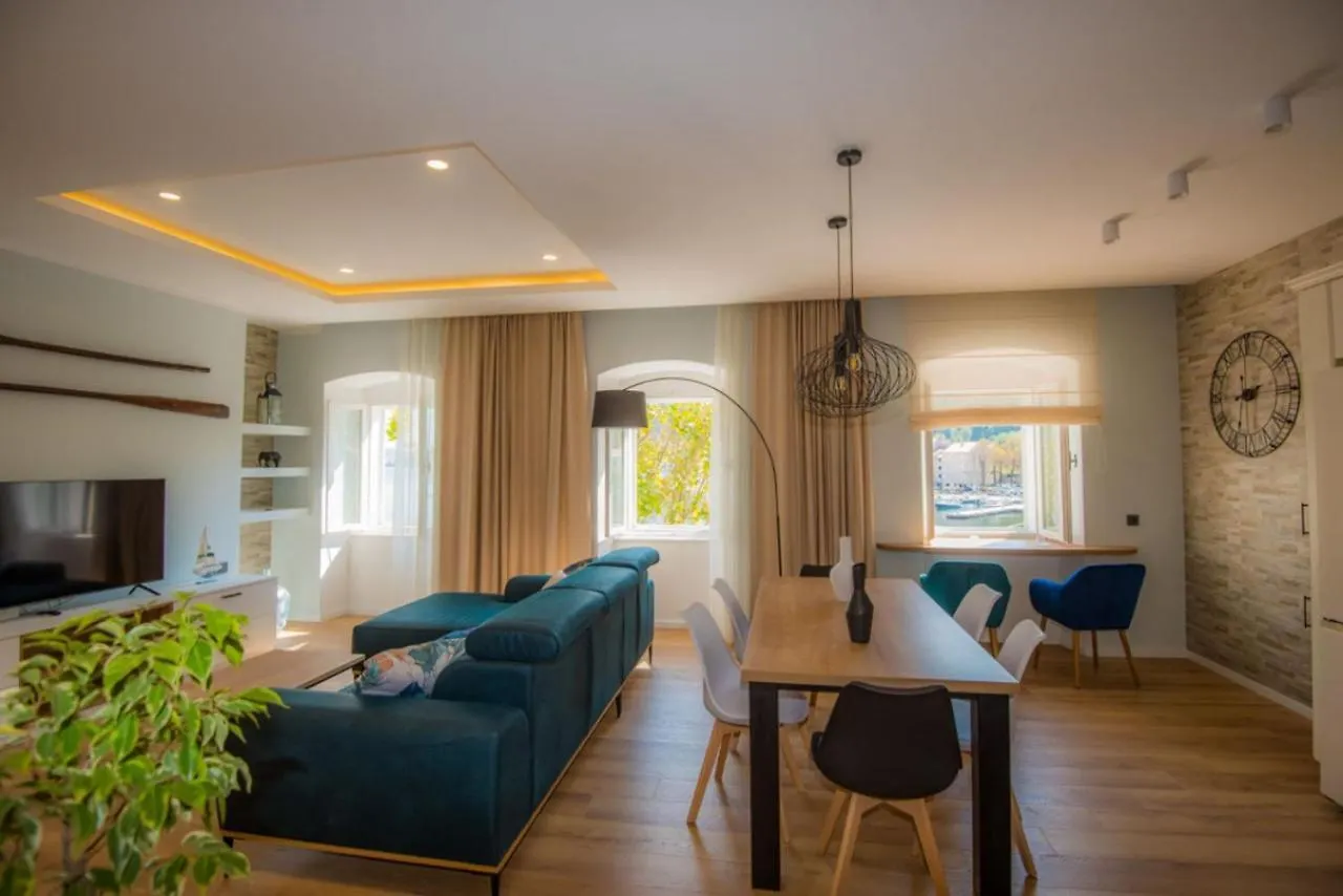 Luxury Apartment Paula location